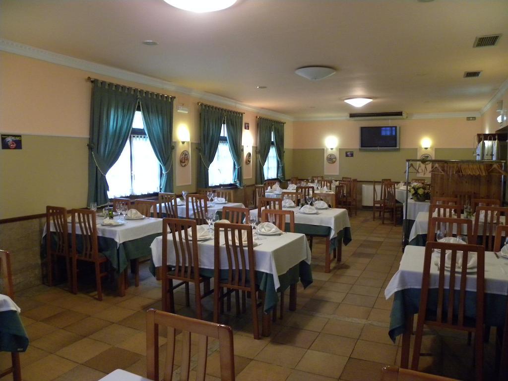 Hotel Restaurante Casa Fernando Ballota Esterno foto