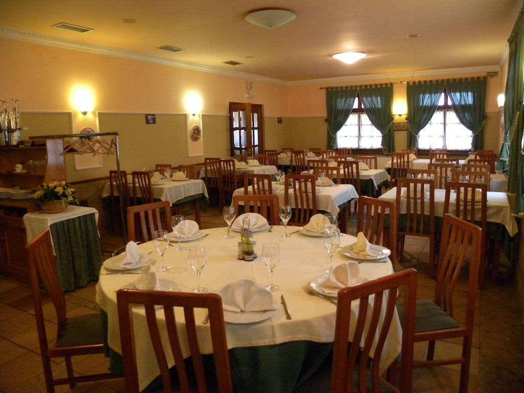 Hotel Restaurante Casa Fernando Ballota Esterno foto